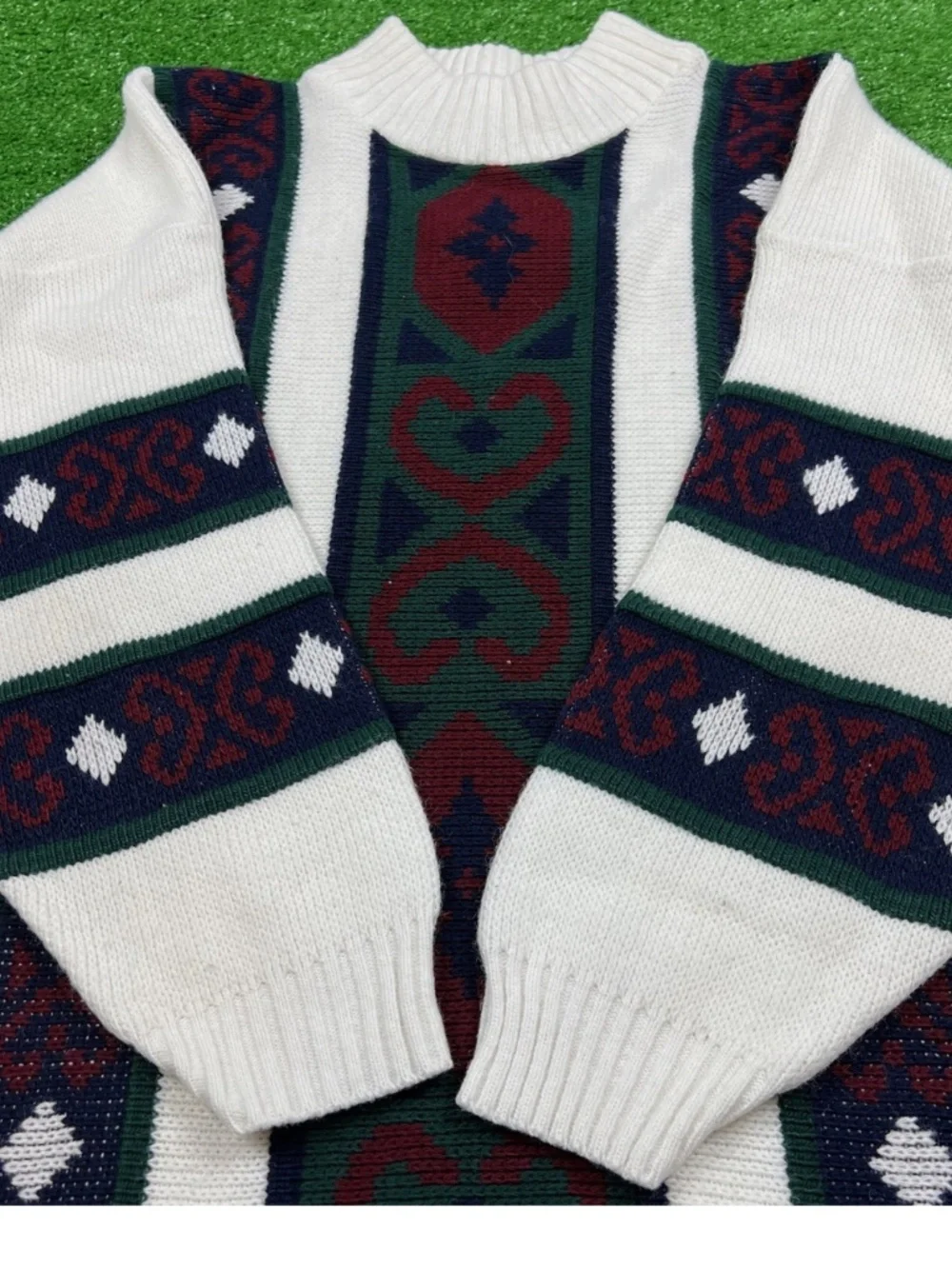 Vintage 90's Private Eyes Knit Sweater White Size medium Made in USA 100% Acrlic
